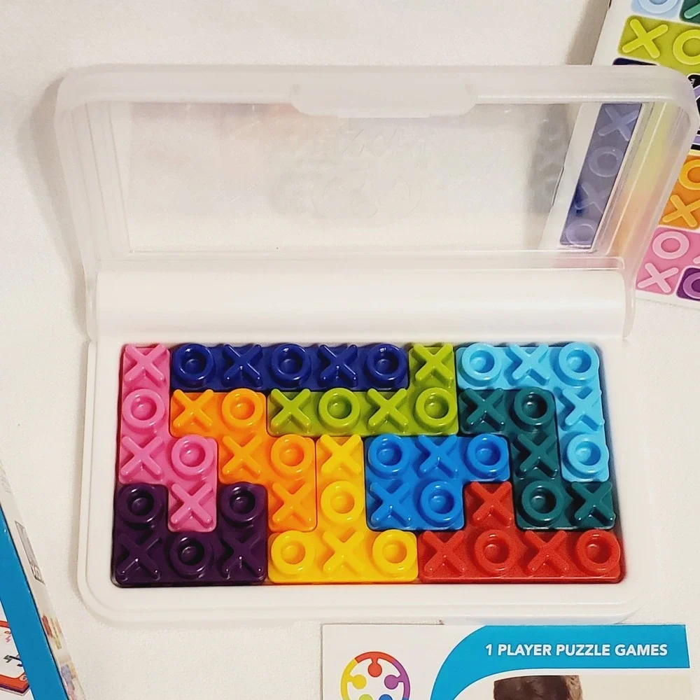 Smart Games 444 IQ XOXO Comopact Logic Puzzle Travel Size Game